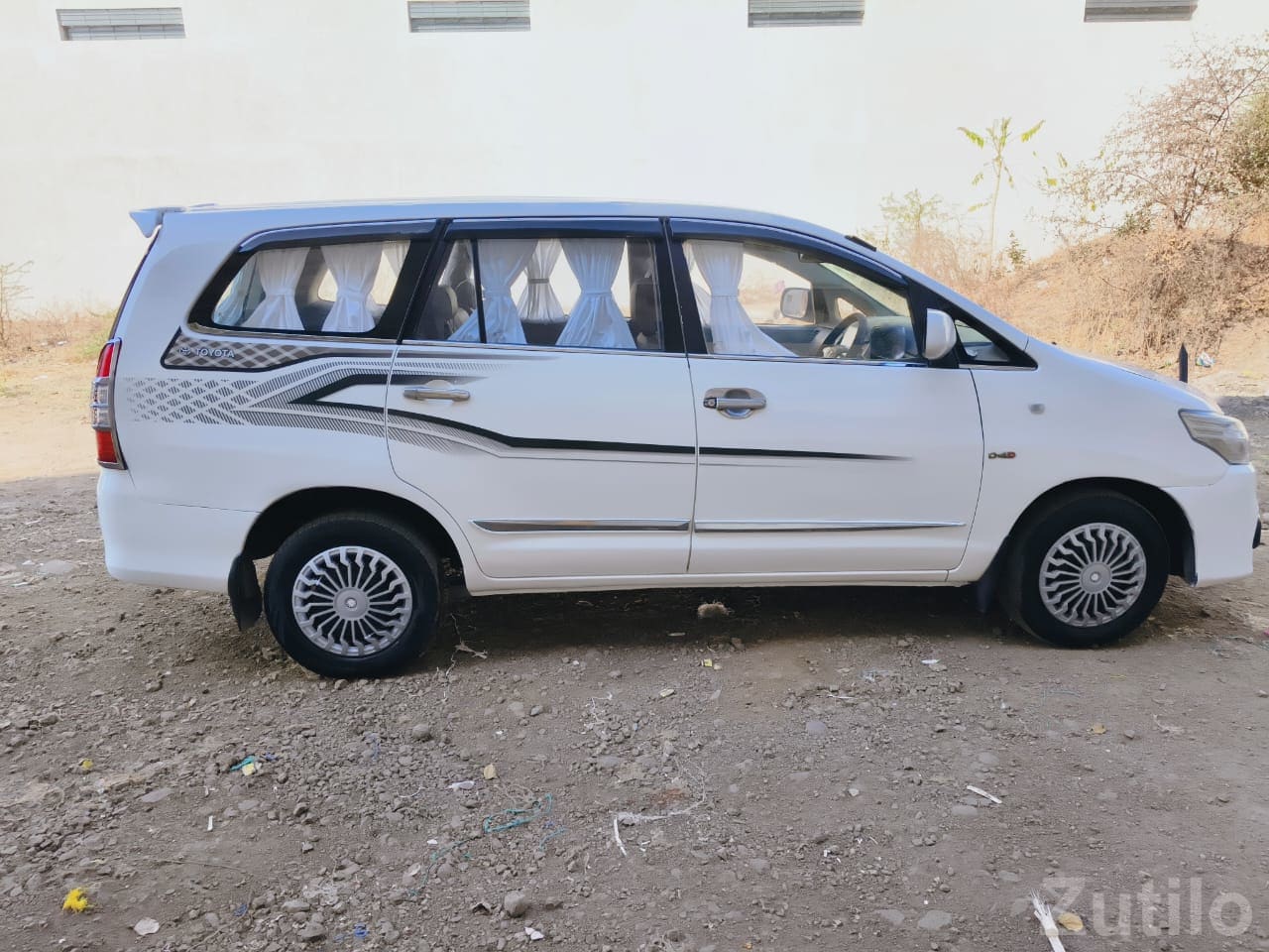 Innova - Cars - Gondal - Image 4