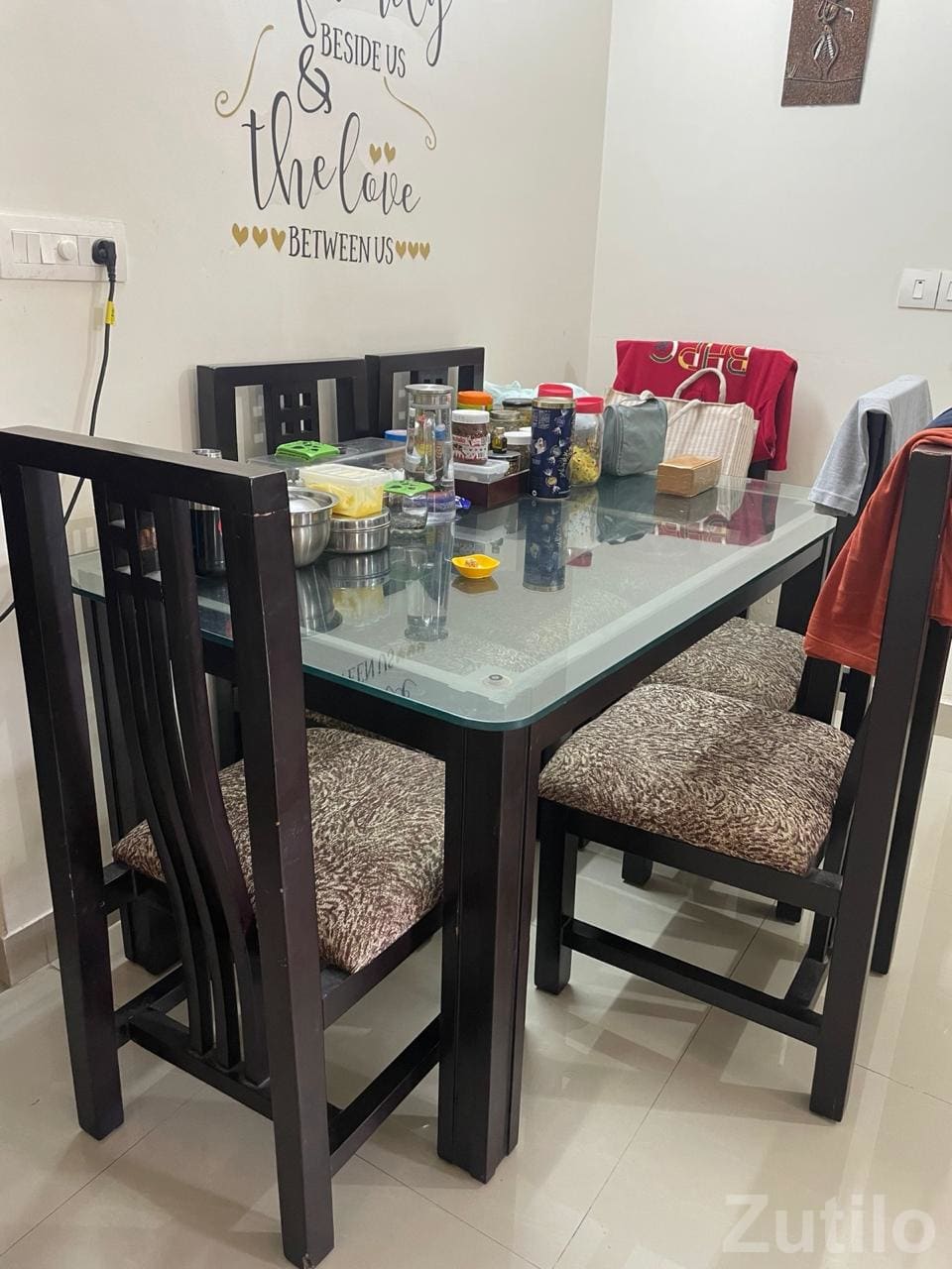 6 seater solid wood dining table made from teak wood - ડાઇનિંગ ટેબલ - વડોદરા શહેર - Image 2