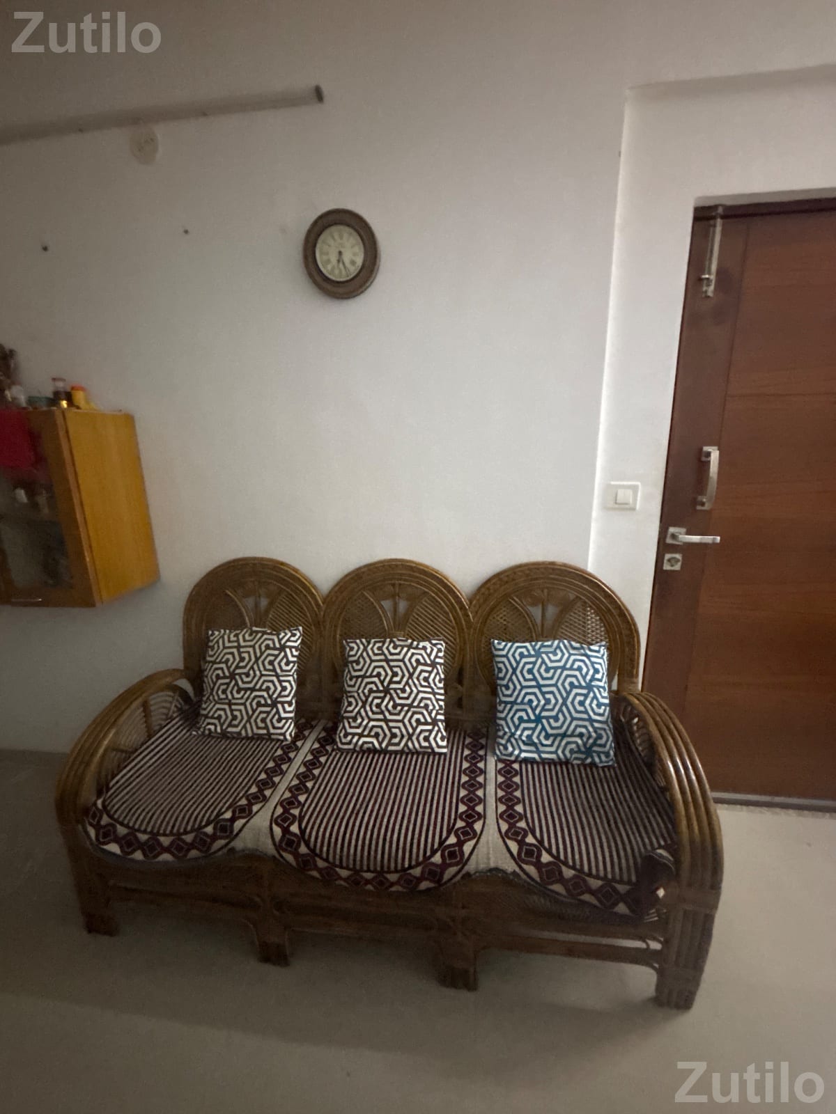 Sofa set along with centre table made of cane Sofa set along with centre table made of cane