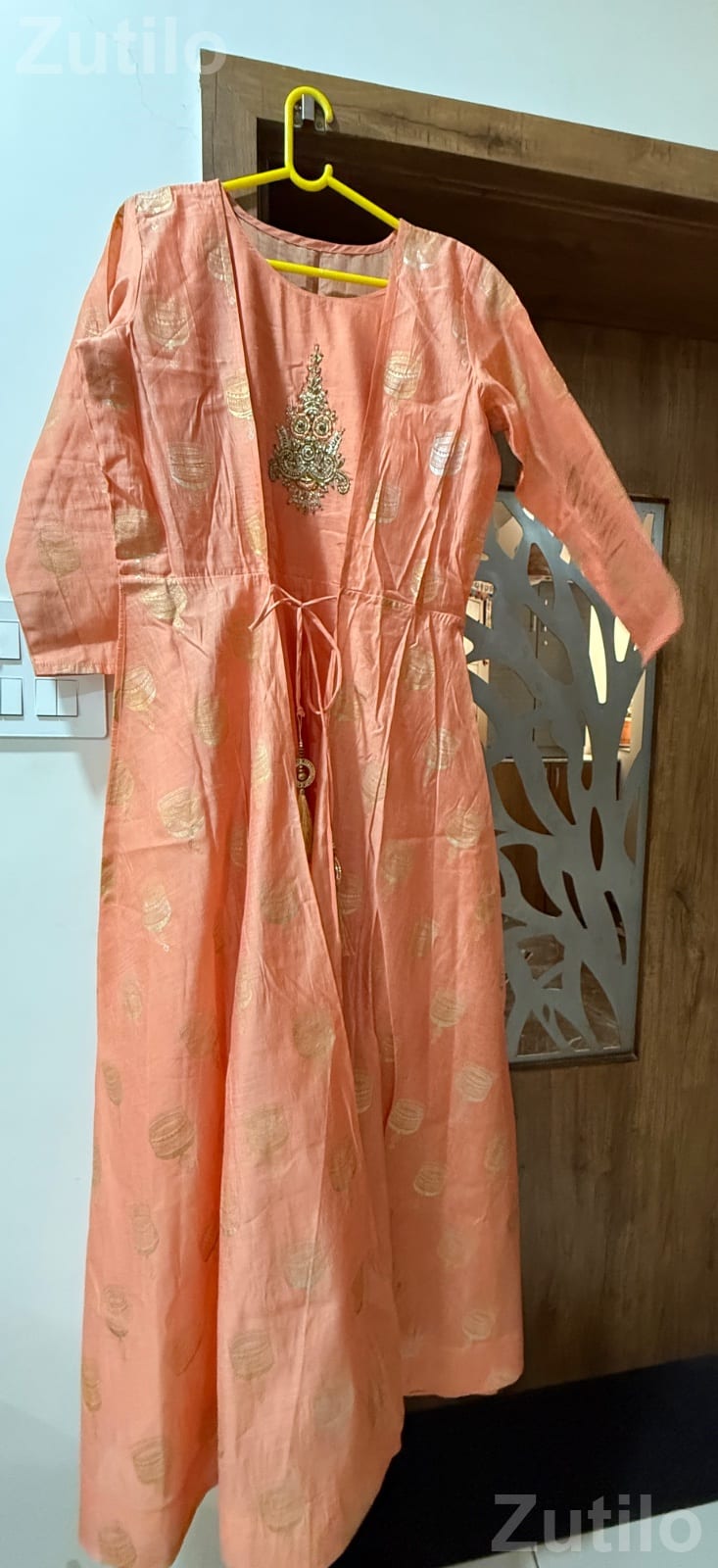 4-Piece Ethnic Set 4-Piece Ethnic Set