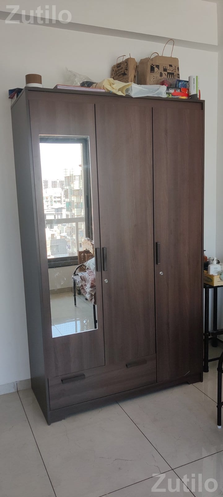 Hilton 3 Door Wardrobe - કબાટ અને સ્ટોરેજ - ગાંધીનગર શહેર - Image 2