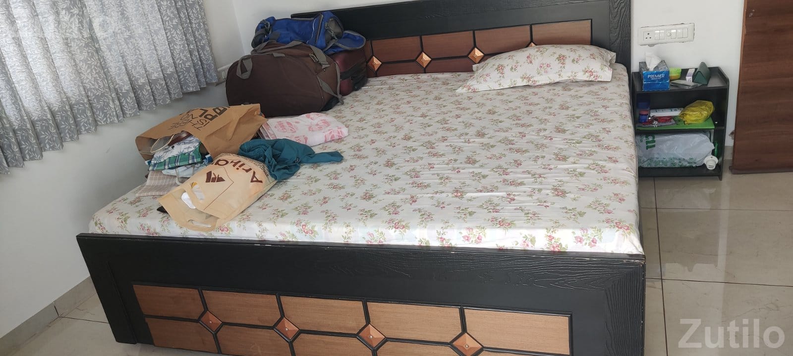 6*6 WOODEN Ply BED - પાંખા અને ગાદી - ગાંધીનગર શહેર - Image 3