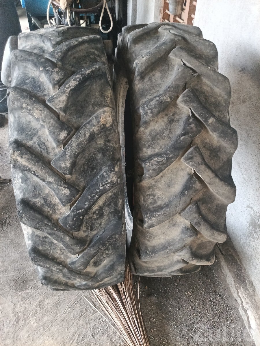 Used Tractor Tyres 13.6-28 for Sale - ઓટો પાર્ટ્સ - માંગ્રોળ - Image 3