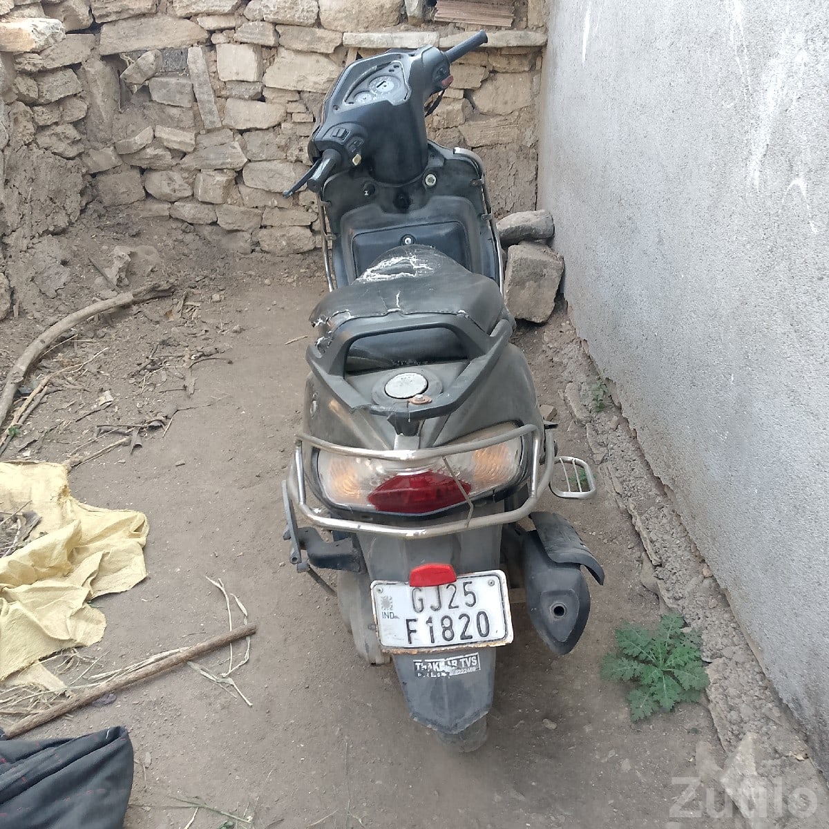 Used TVS Wego Black Scooter for Sale - બાઇક્સ - કુટિયાણા - Image 2