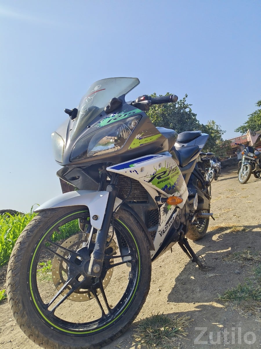 Used Yamaha R15 V2 2016 Bike for Sale - બાઇક્સ - ભાણવ - Image 3