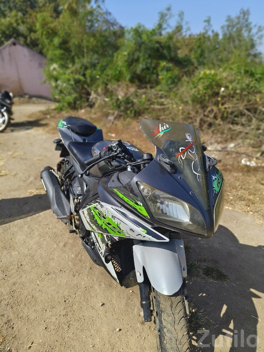 Used Yamaha R15 V2 2016 Bike for Sale Used Yamaha R15 V2 2016 Bike for Sale