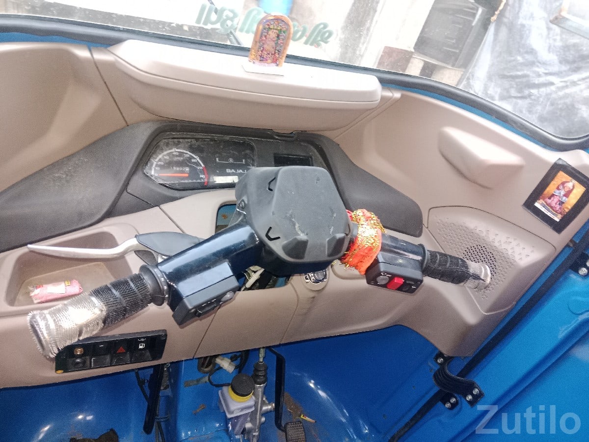 Bajaj Maxima CNG auto rickshaw 2025 - ઓટો રિક્ષા - ભાણવ - Image 2