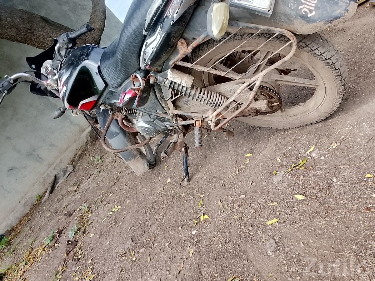 Bajaj Discover 2010 Bike for Sale - Bikes - Paddhari - Image 3
