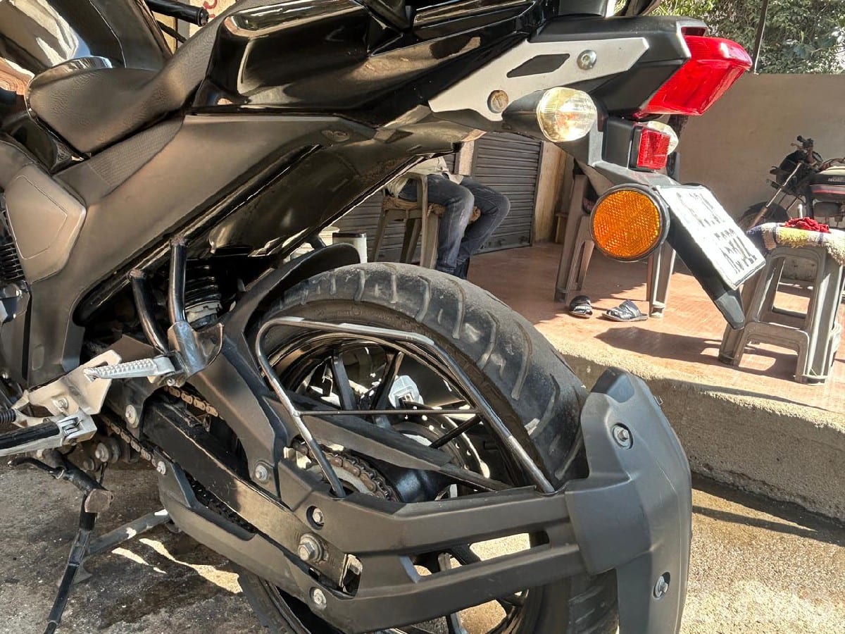 Yamaha FZ-S 2023 Used Bike for Sale - Bikes - Dhoraji - Image 2