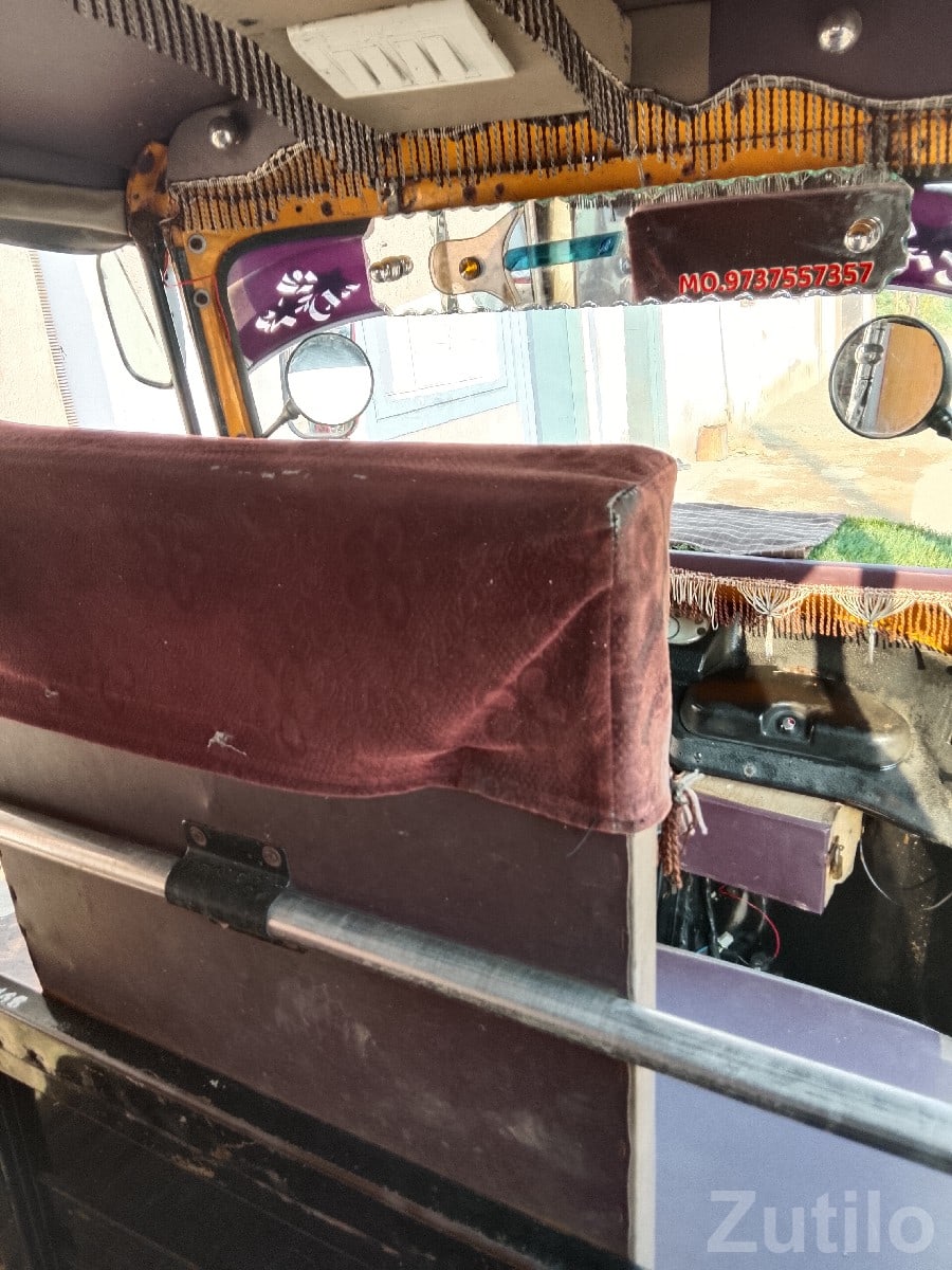 Used Decorated Auto Rickshaw for Sale - ઓટો રિક્ષા - વંથલી - Image 3
