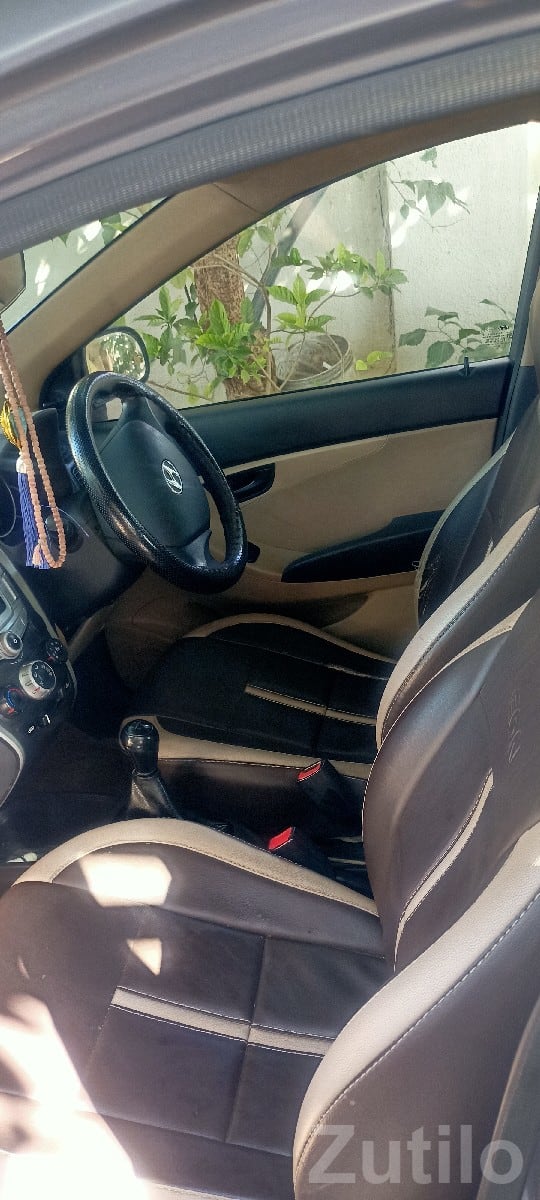 Hyundai Eon 2011 Used Car for Sale - Cars - Mangrol - Image 3