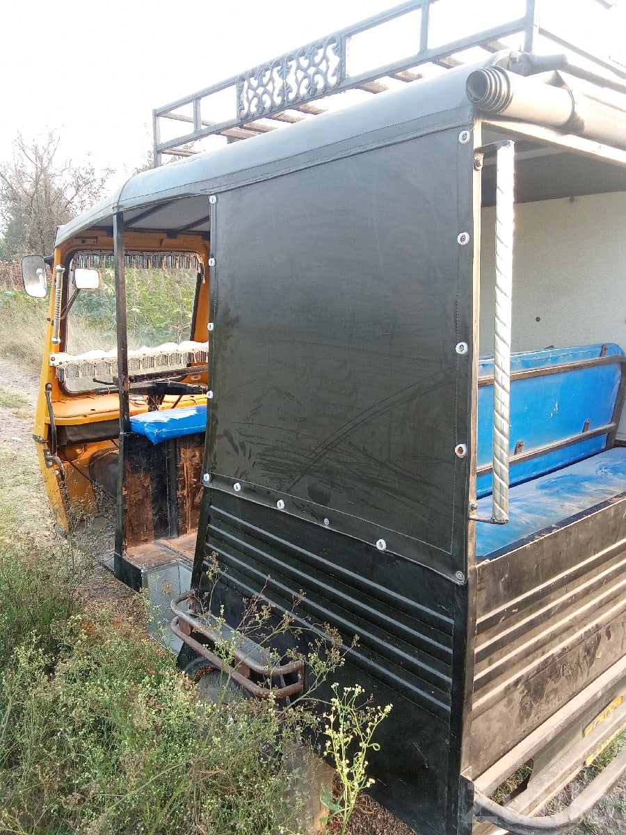 Atul Shakti Passenger Auto Rickshaw - ઓટો રિક્ષા - ઢ્રોલ - Image 2