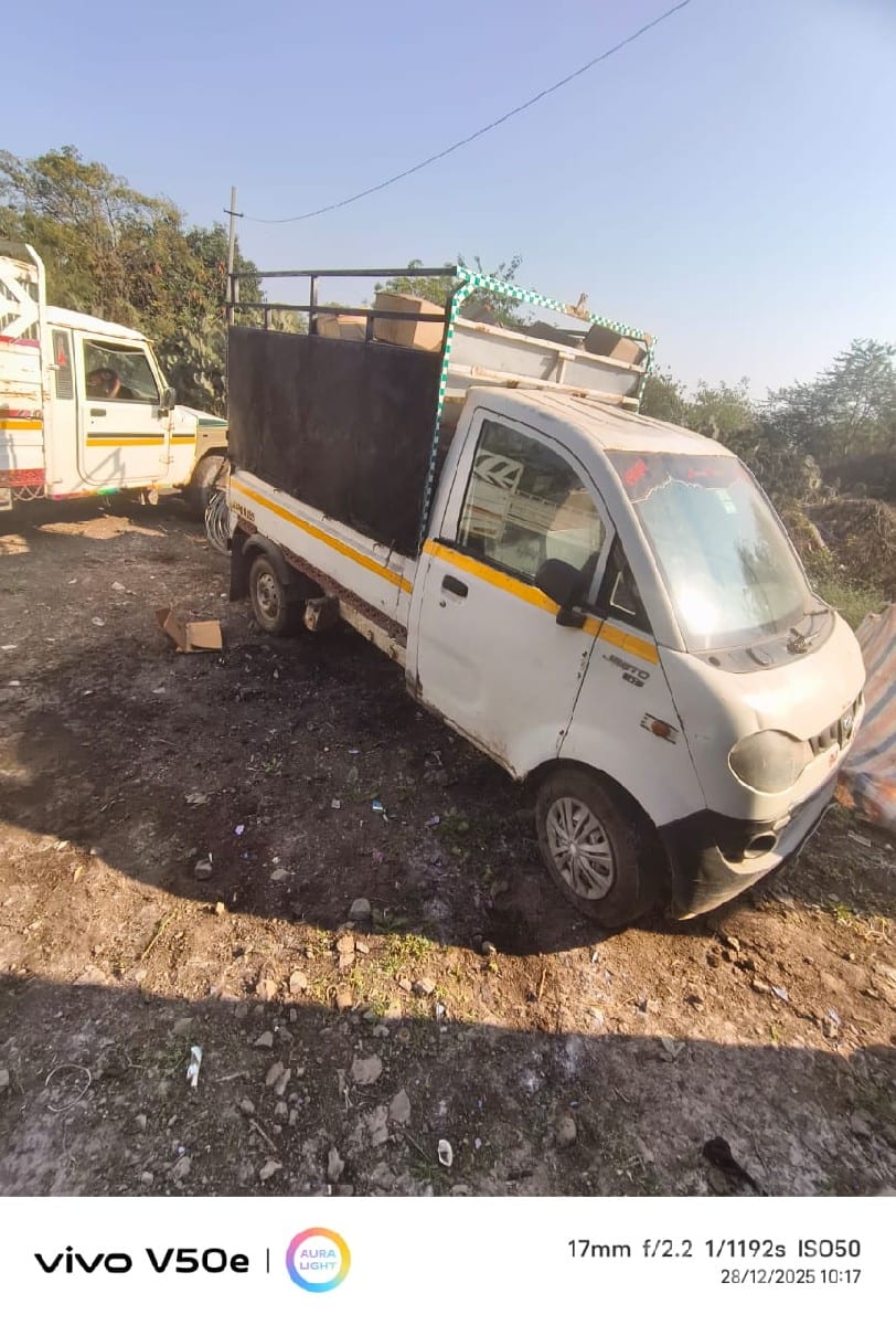 Mahindra Jeeto 2017 Mini Truck for Sale - Vans - Lalpur - Image 2