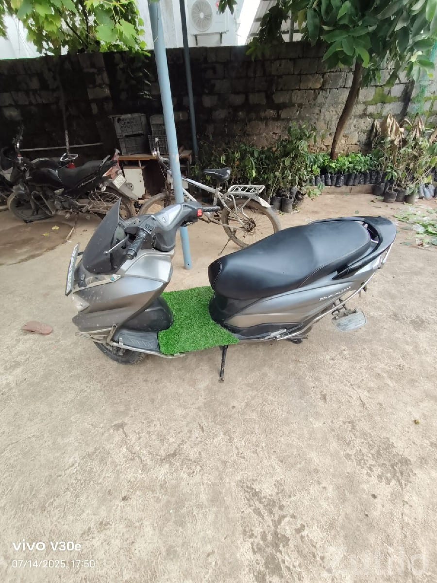 Suzuki Burgman 2021 Scooter for Sale - બાઇક્સ - માંગ્રોળ - Image 3