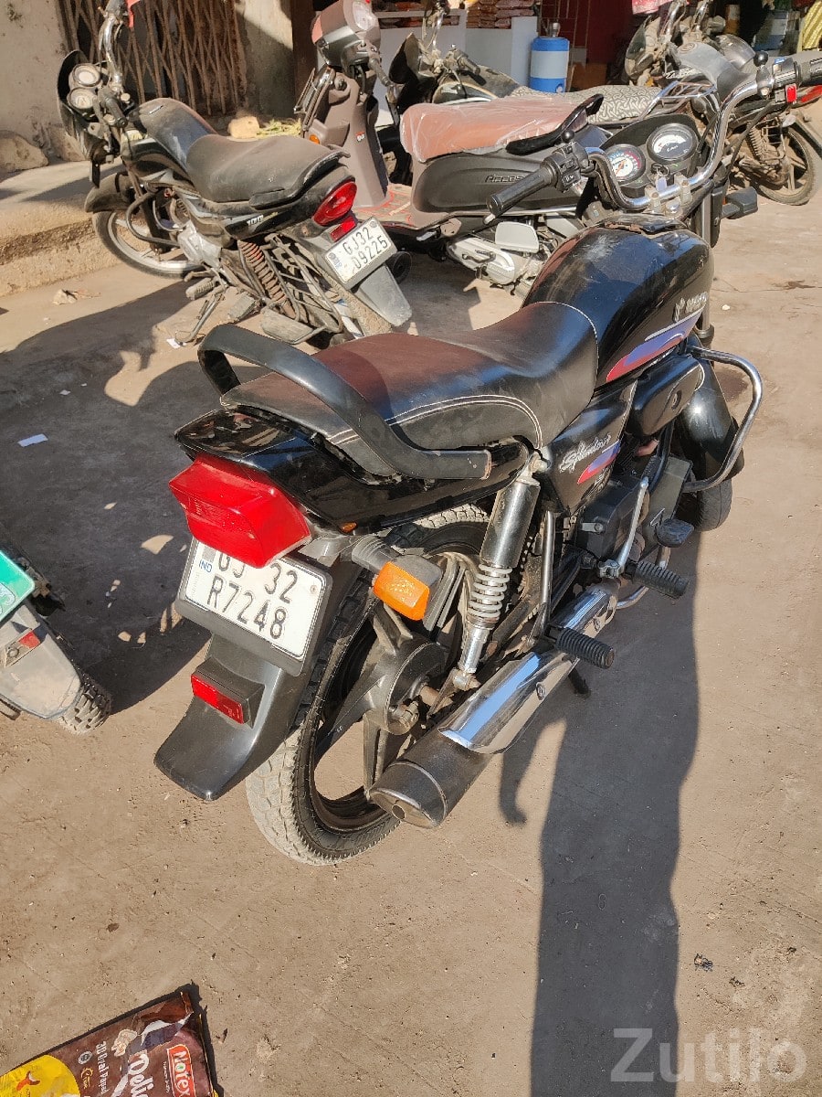 Hero Splendor Plus 2022 Used Bike - Bikes - Veraval - Image 2