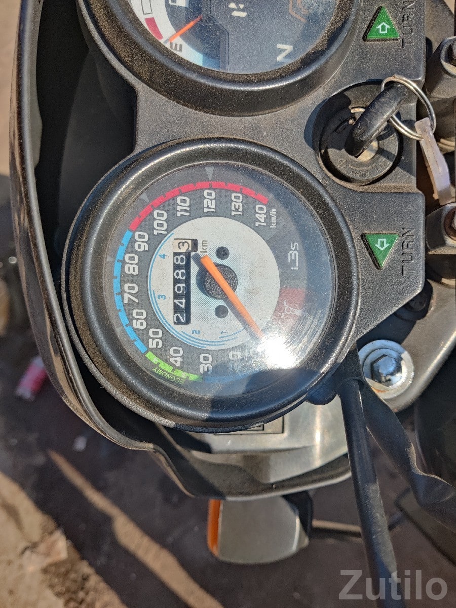 Hero Splendor Plus 2022 Used Bike - Bikes - Veraval - Image 3