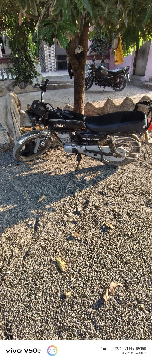 Yamaha RX100 Motorcycle Black