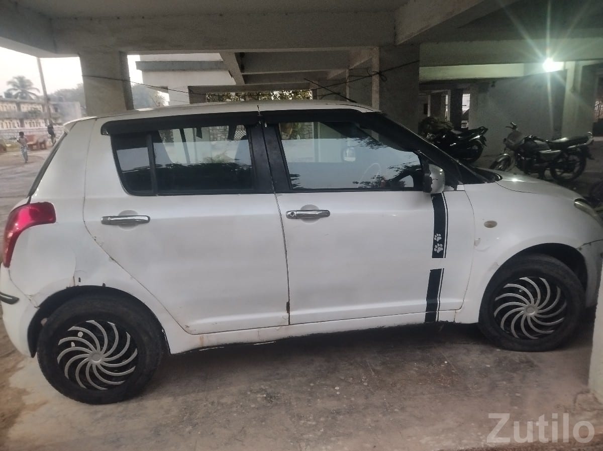 Maruti Suzuki Swift 2010 Petrol CNG - Cars - Kodinar - Image 2