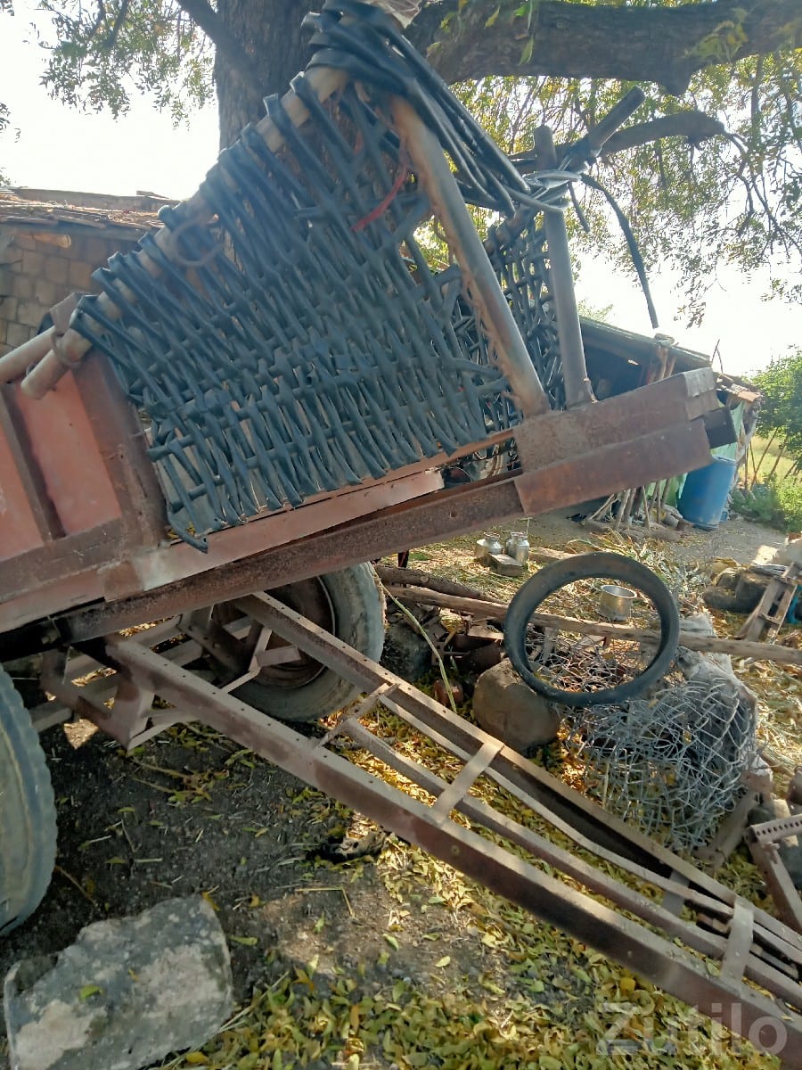 Used Metal Farm Cart for Sale - Shops - Visavadar - Image 2