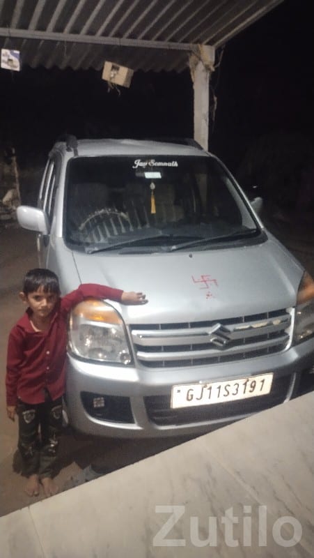 Maruti Suzuki WagonR Model 8 Silver Car Maruti Suzuki WagonR Model 8 Silver Car