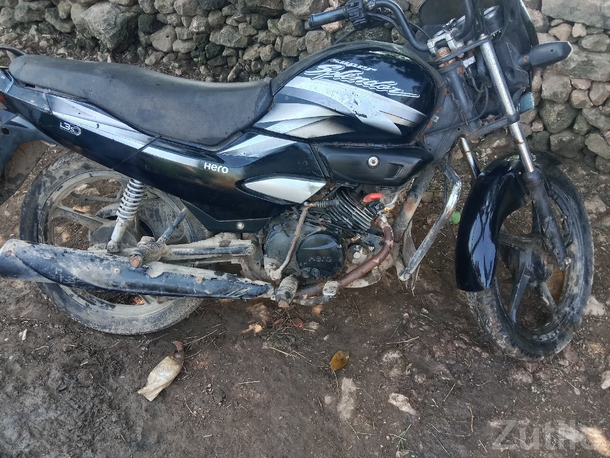 Used 2018 Motorcycle for Sale - Bikes - Mithapur - Image 3