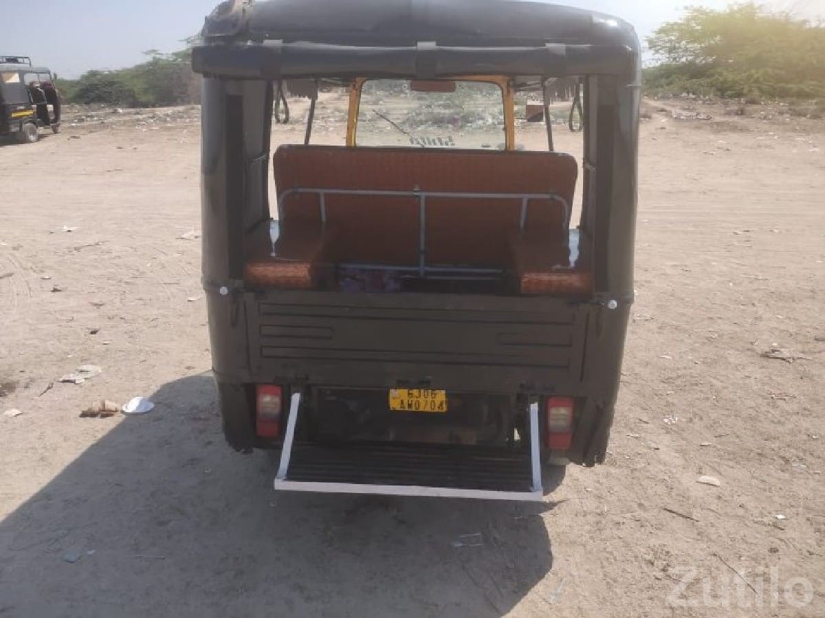 Bajaj Maxima Diesel Auto Rickshaw 2016 - ઓટો રિક્ષા - દ્વારકા - Image 3