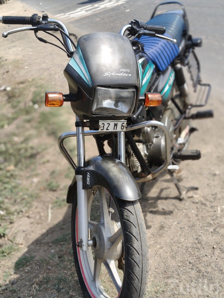 Hero Splendor Plus 2019 Used Bike - Bikes - Bhanvad - Image 2