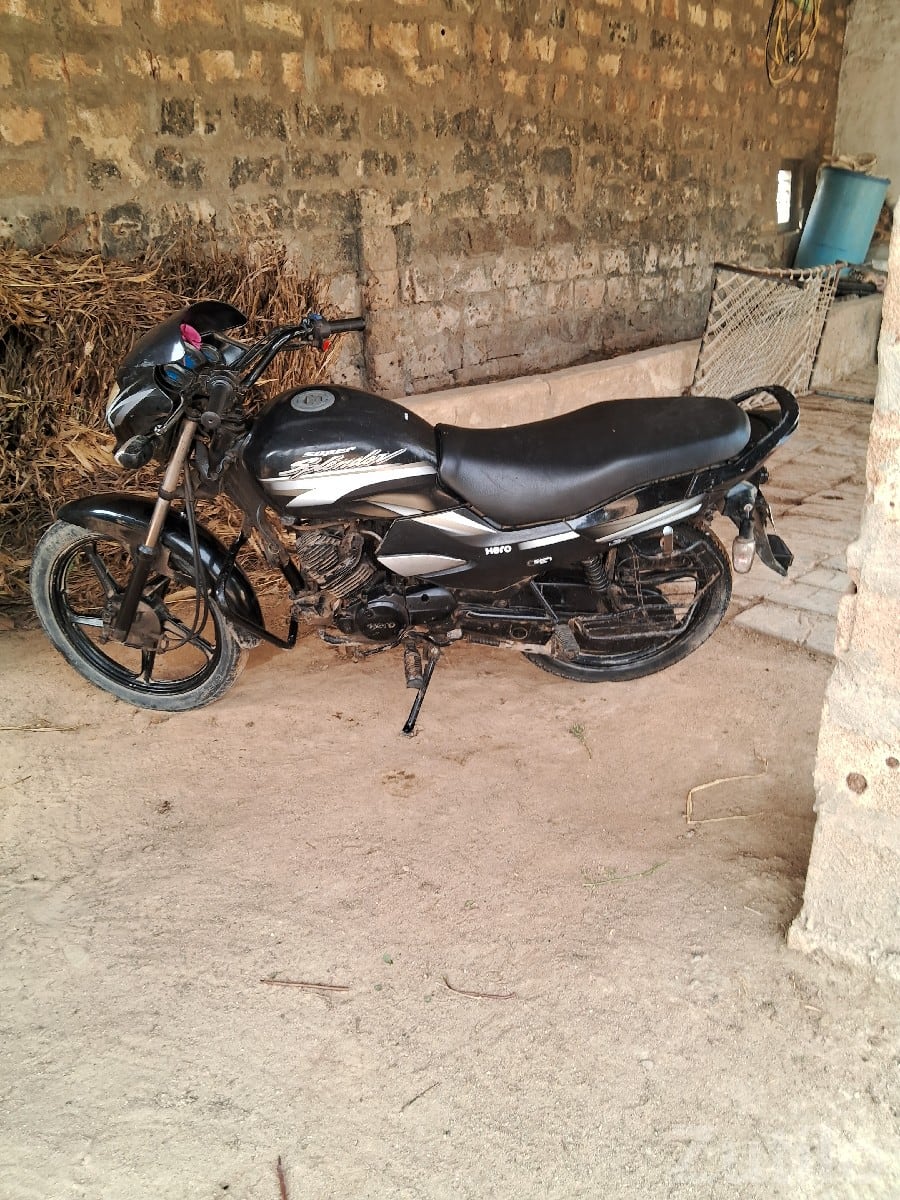 Hero Super Splendor 2018 Bike for Sale - Bikes - Adityana - Image 2