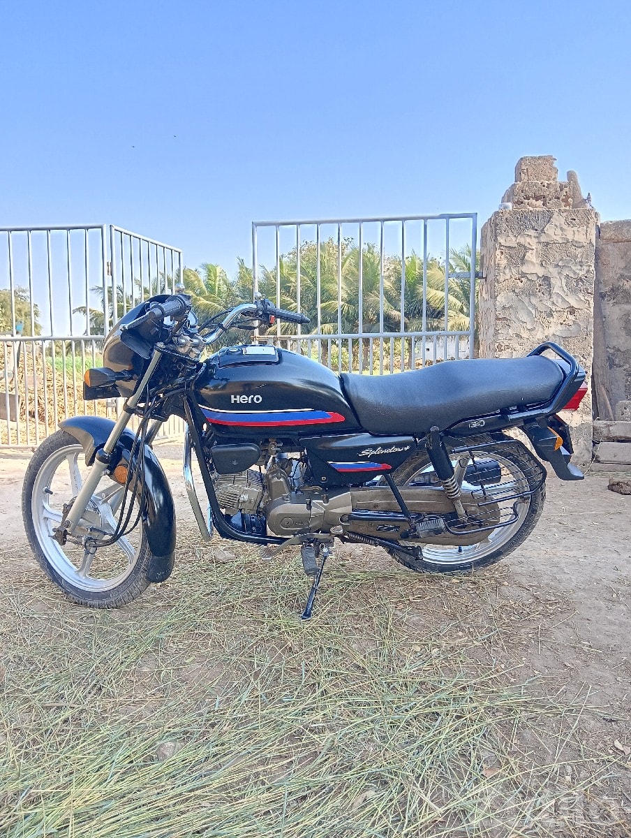 2019 Hero Splendor Plus used bike - Bikes - Modhvada - Image 2