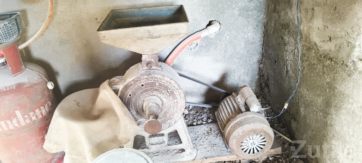 Used Electric Gharghanti Flour Mill - Machinery - Mangrol - Image 3