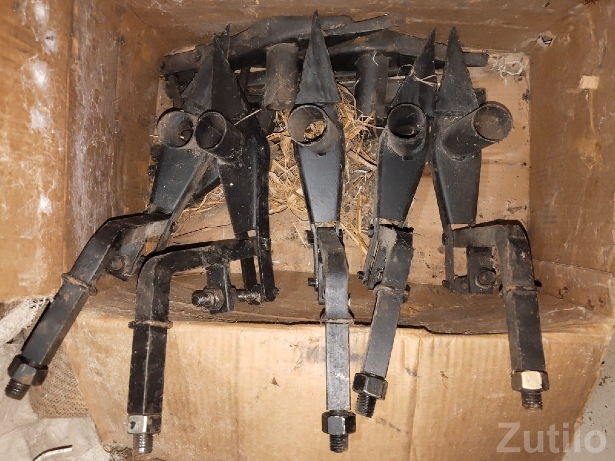 Yellow Metal Construction Support Frame - Other Industrial Items - Sutrapada - Image 2