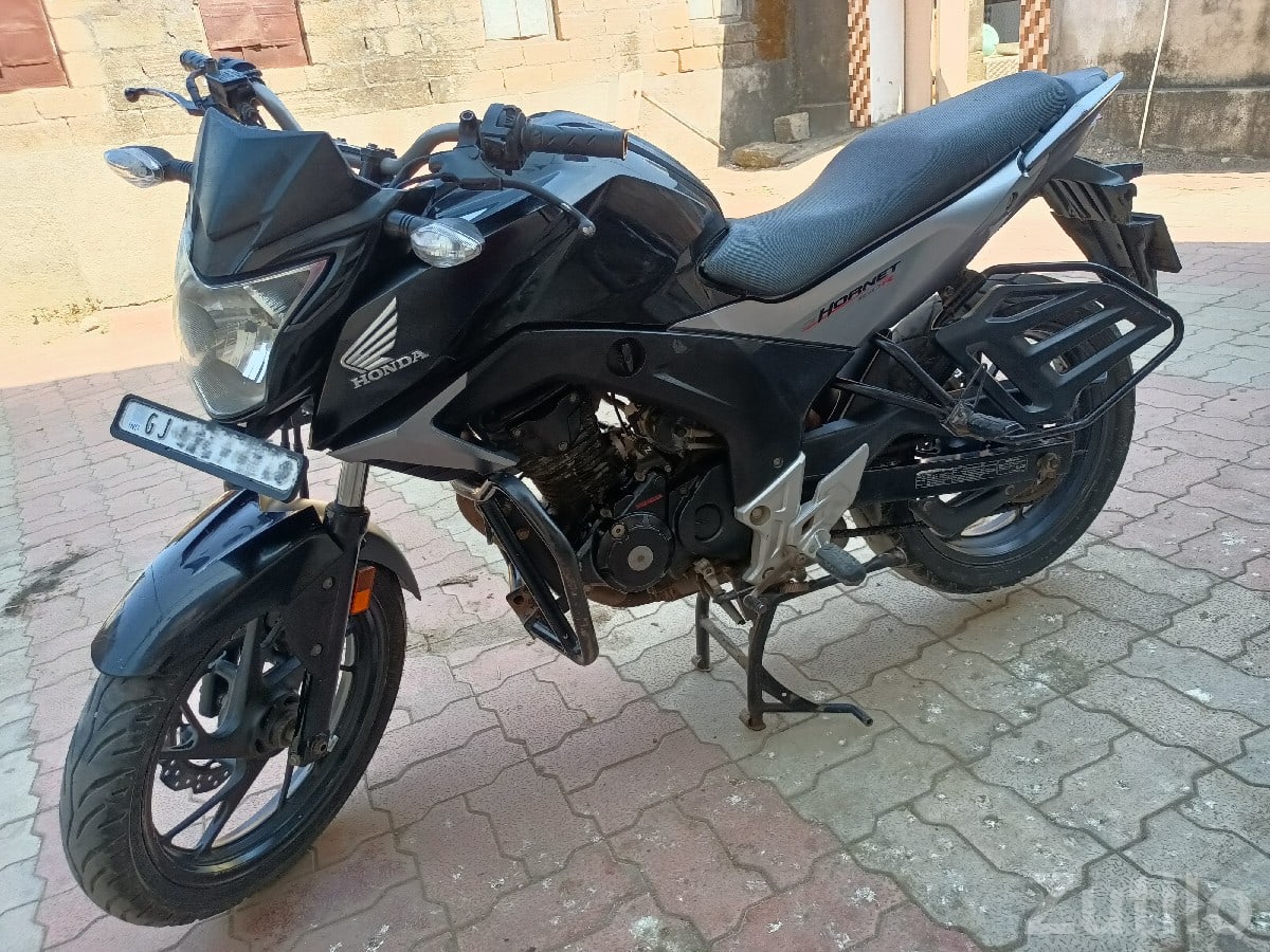 Honda Hornet 160 2016 Bike