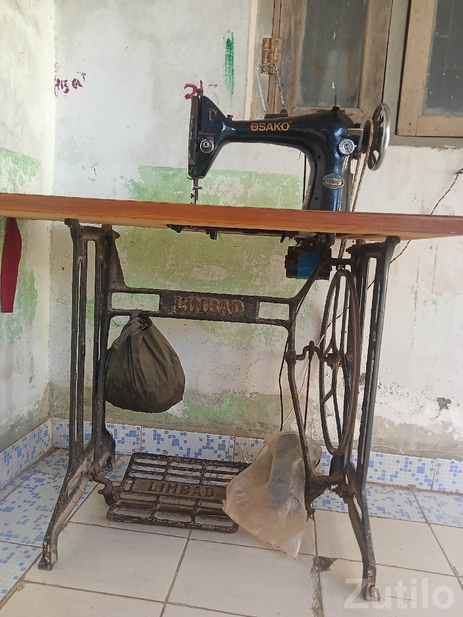 Osako Manual Sewing Machine