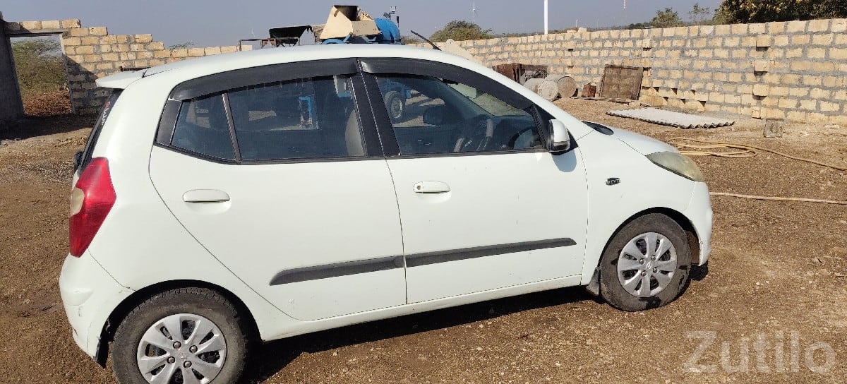 Hyundai i10 2012 Petrol CNG Car