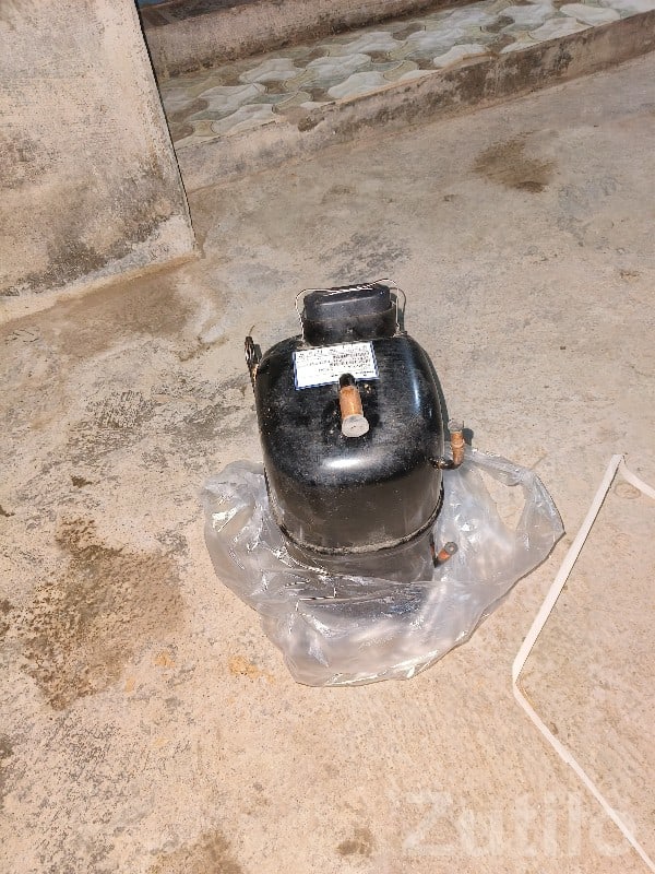New Refrigerator Compressor Unit New Refrigerator Compressor Unit
