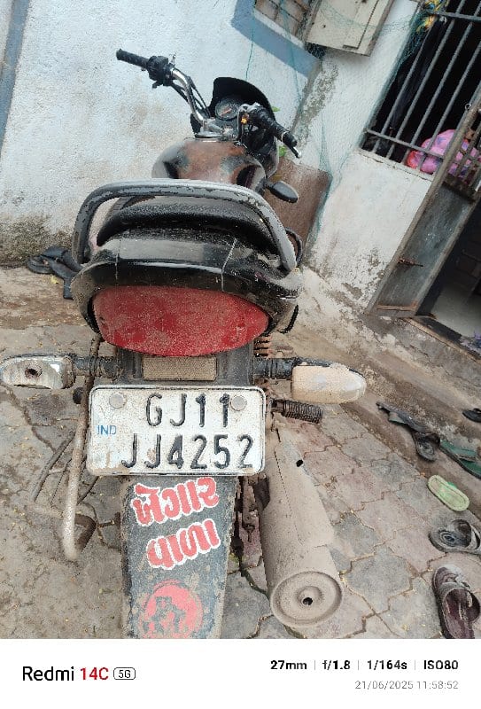 Honda Shine 2010 Motorcycle - બાઇક્સ - કેશોદ - Image 3