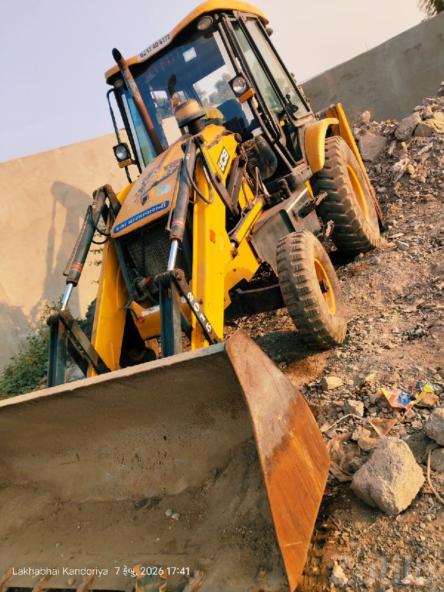2015 JCB Backhoe Loader - બાંધકામના વાહનો - ઢ્રોલ - Image 2