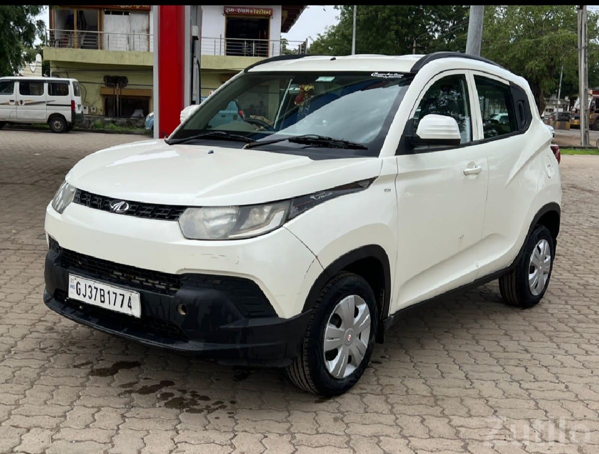 Mahindra KUV100 K2 Plus Petrol 2016 - કાર - જસદણ - Image 3
