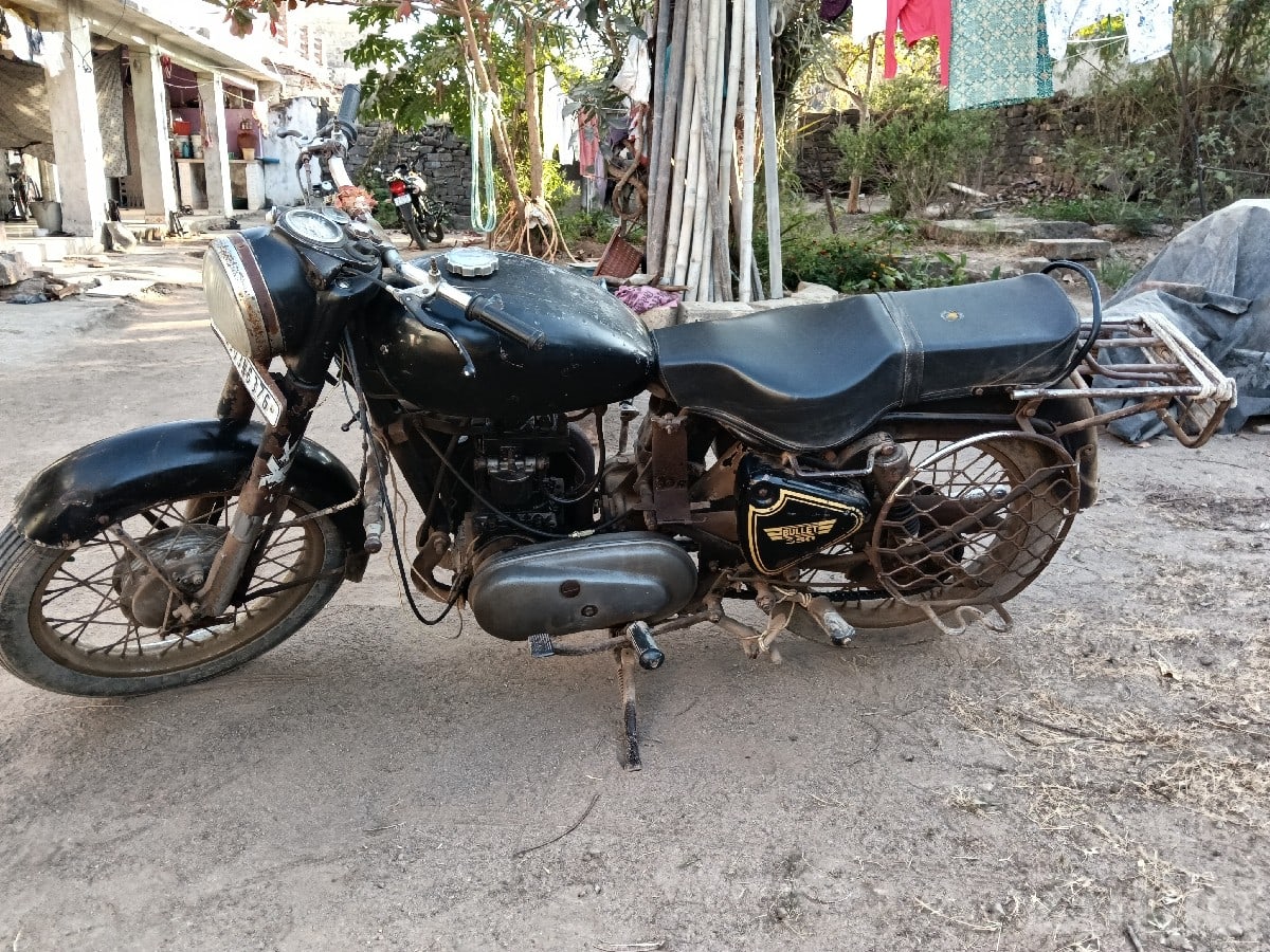 Royal Enfield Bullet 350 1996 Model - Bikes - Modhvada - Image 2