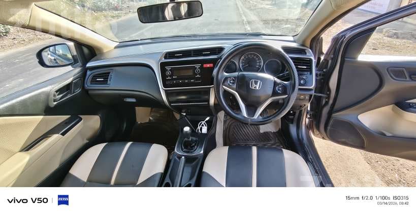 2014 Honda City SV i-DTEC Manual Diesel - Cars - Junagadh City - Image 4