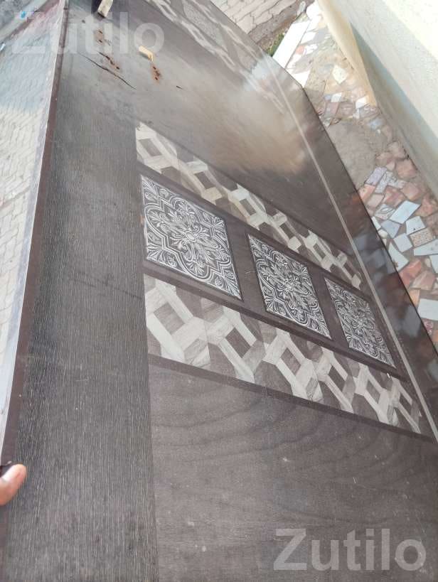 Used Decorative Wooden Door Panel - ટૂલ્સ અને હાર્ડવેર - વેરાવળ - Image 2