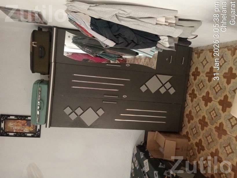 5x6 Wooden Bed with Mattress and Wardrobe - પાંખા અને ગાદી - અમરેલી - Image 4