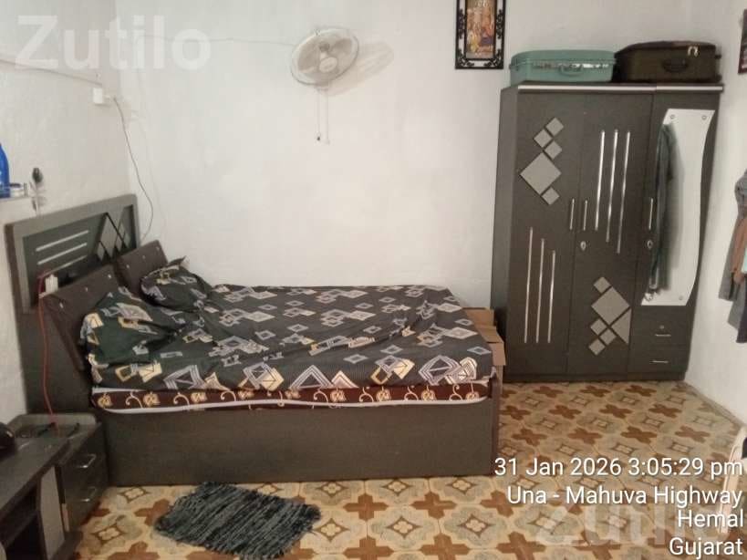 5x6 Wooden Bed with Mattress and Wardrobe - પાંખા અને ગાદી - અમરેલી - Image 3