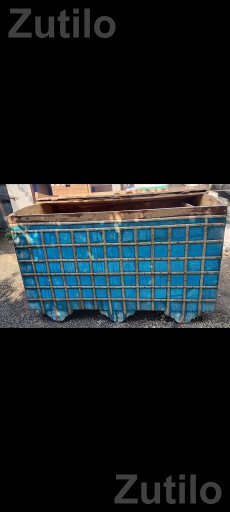 Vintage Teak Wood Storage Chest - કબાટ અને સ્ટોરેજ - સાવરકુંડલા - Image 3