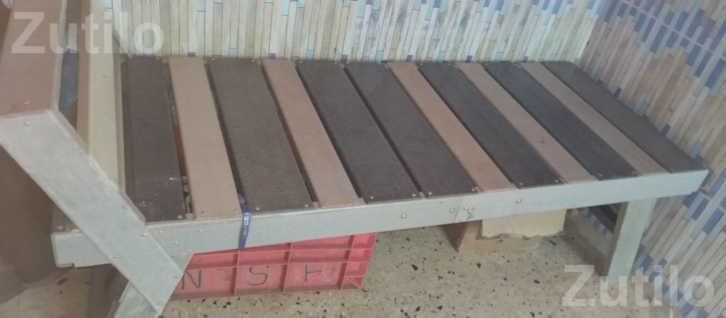 Fiber Design Settee Sofa for Sale - સોફા સેટ - ઢોકડવા - Image 3