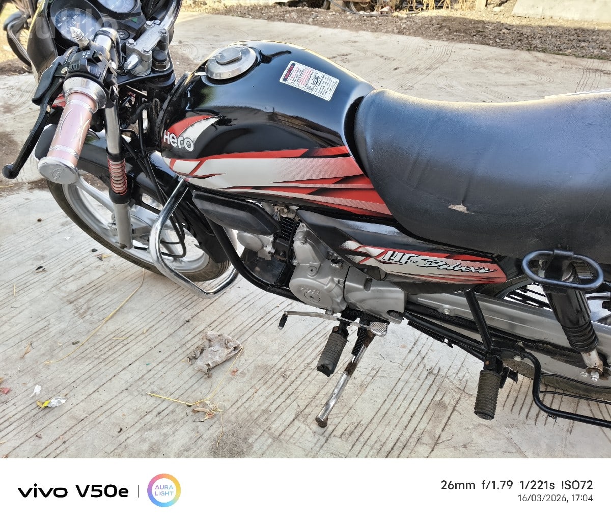 Hero HF Deluxe 2016 Self Start Bike - બાઇક્સ - વંથલી - Image 3
