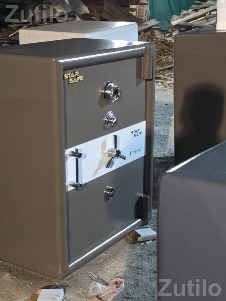 Star Safe Fireproof Locker New - ઓફિસ ફર્નિચર - ગોંડલ - Image 4