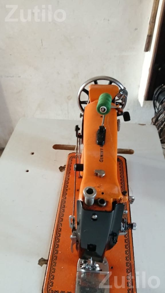 Geminy Sewing Machine with Table - ટેક્સટાઇલ મશીનરી - પોરબંદર - Image 4