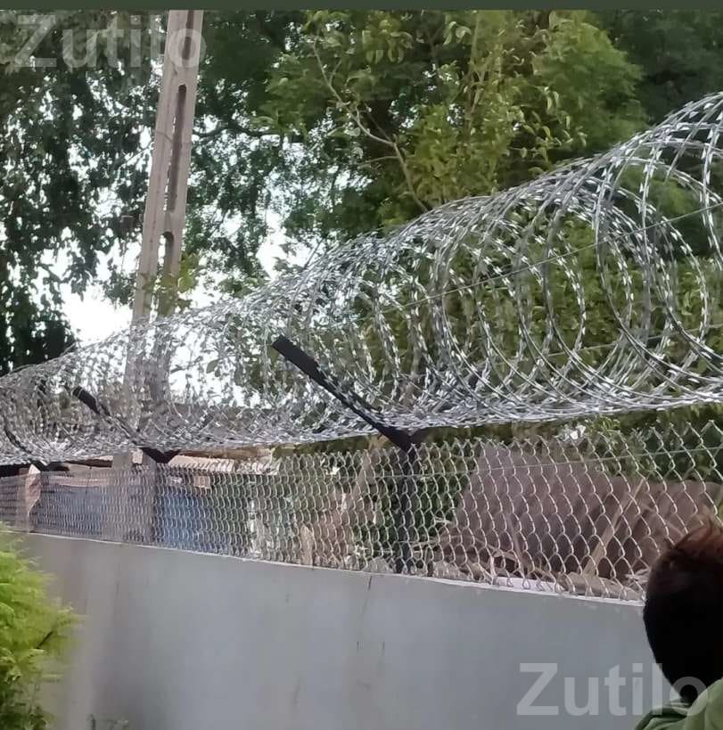 Wire Fencing Installation Service for Plots - ઘર મરામત - ધોળકા - Image 5