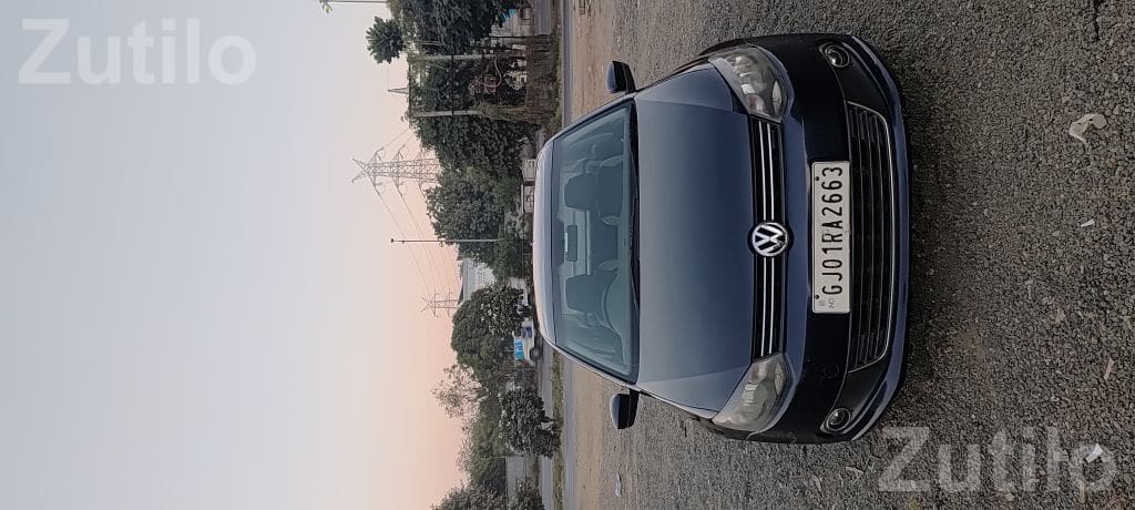 Volkswagen Vento Highline 1.6 TDI 2013